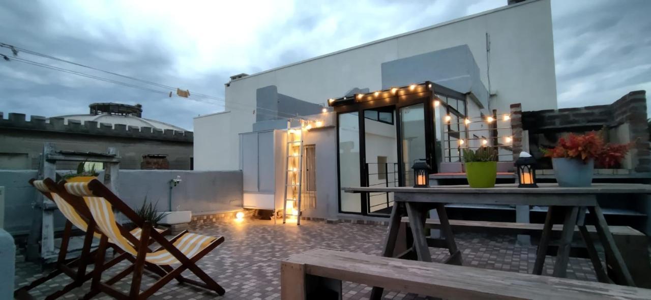 House With Large Terrace, Jacuzzi And Gated Parking For One Car Villa Montevideo Ngoại thất bức ảnh