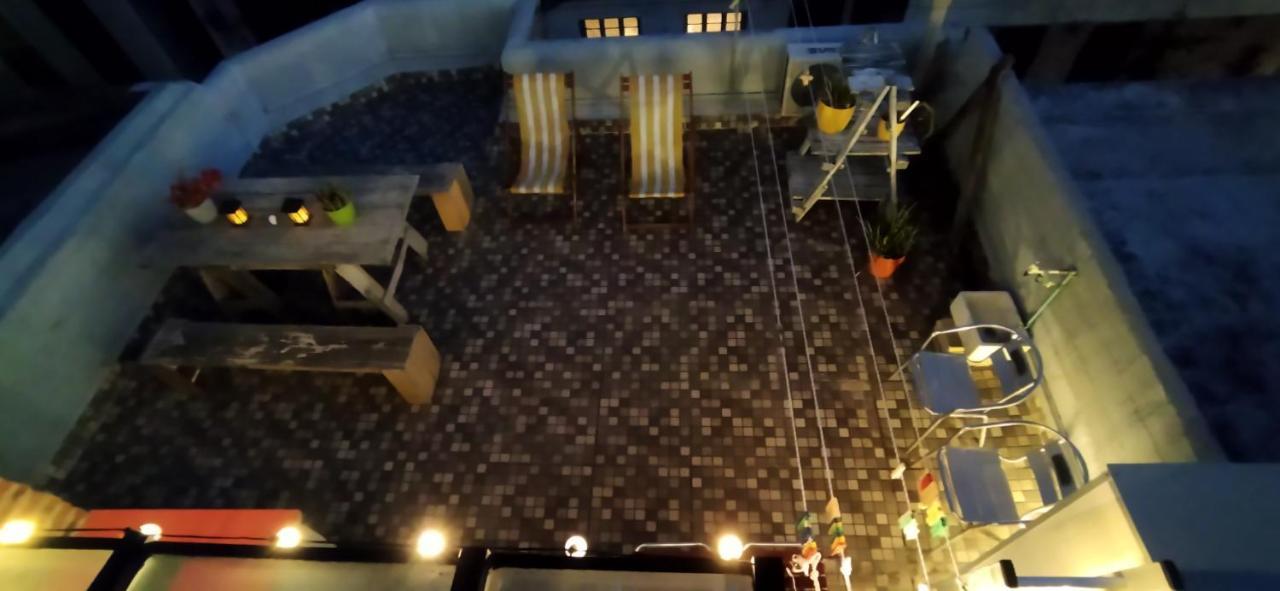 House With Large Terrace, Jacuzzi And Gated Parking For One Car Villa Montevideo Ngoại thất bức ảnh